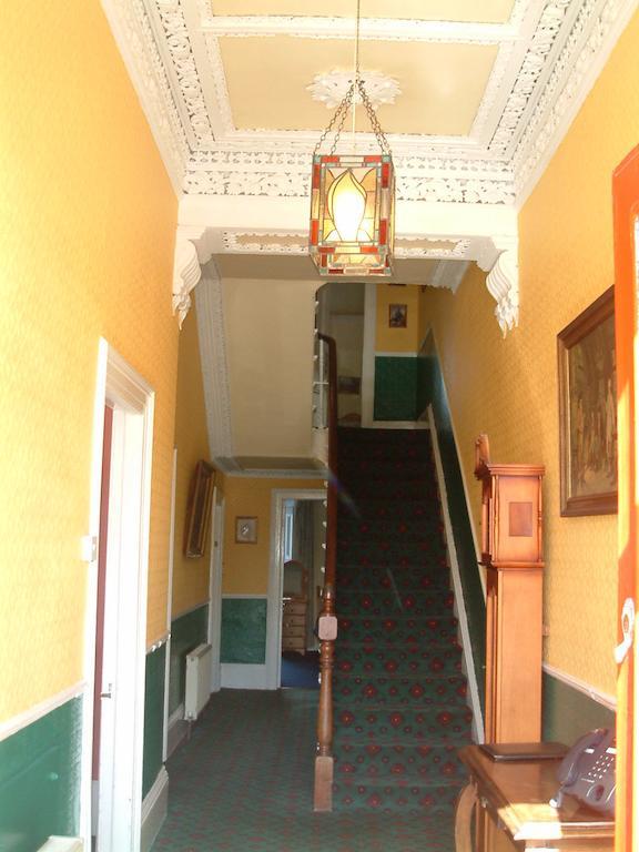 Bed and Breakfast Claremont House Dun Laoghaire Exterior foto